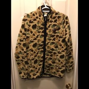 Burton ladies medium camo Sherpa zip up sweatshirt
